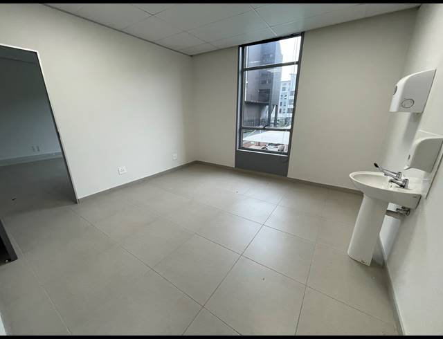 216M² OFFICE TO LET IN ROSEBANK